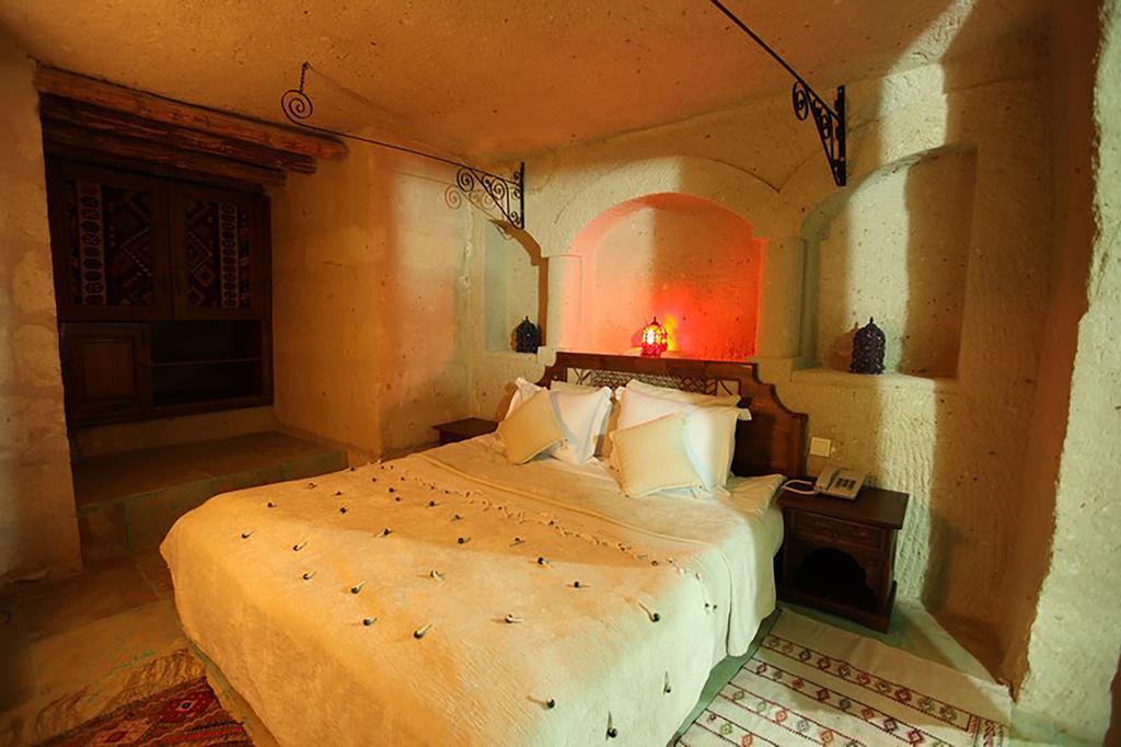 Blue Valley Cave Hotel Ürgüp Bagian luar foto