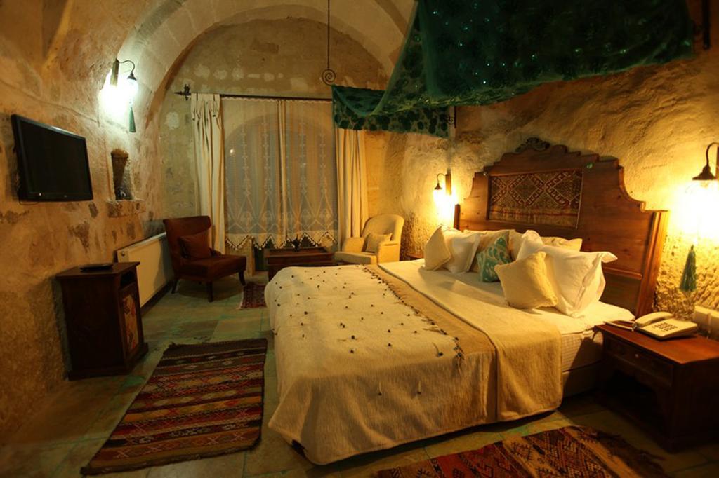 Blue Valley Cave Hotel Ürgüp Bagian luar foto