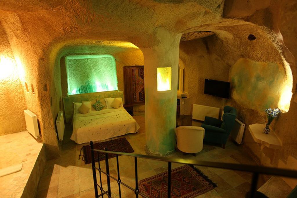 Blue Valley Cave Hotel Ürgüp Bagian luar foto
